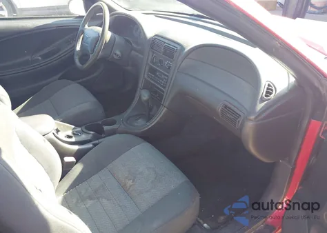 2000 Ford Mustang Gt z USA, uszkodzony, nr VIN 1FAFP42X1YF123358